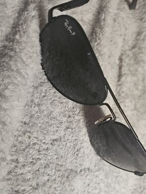 Ray-Ban Black Aviator Sunglasses
